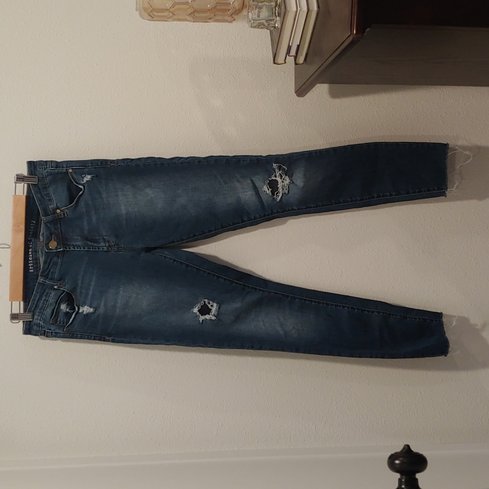 Articles of Society Jeans Size 29 Distressed Skinny